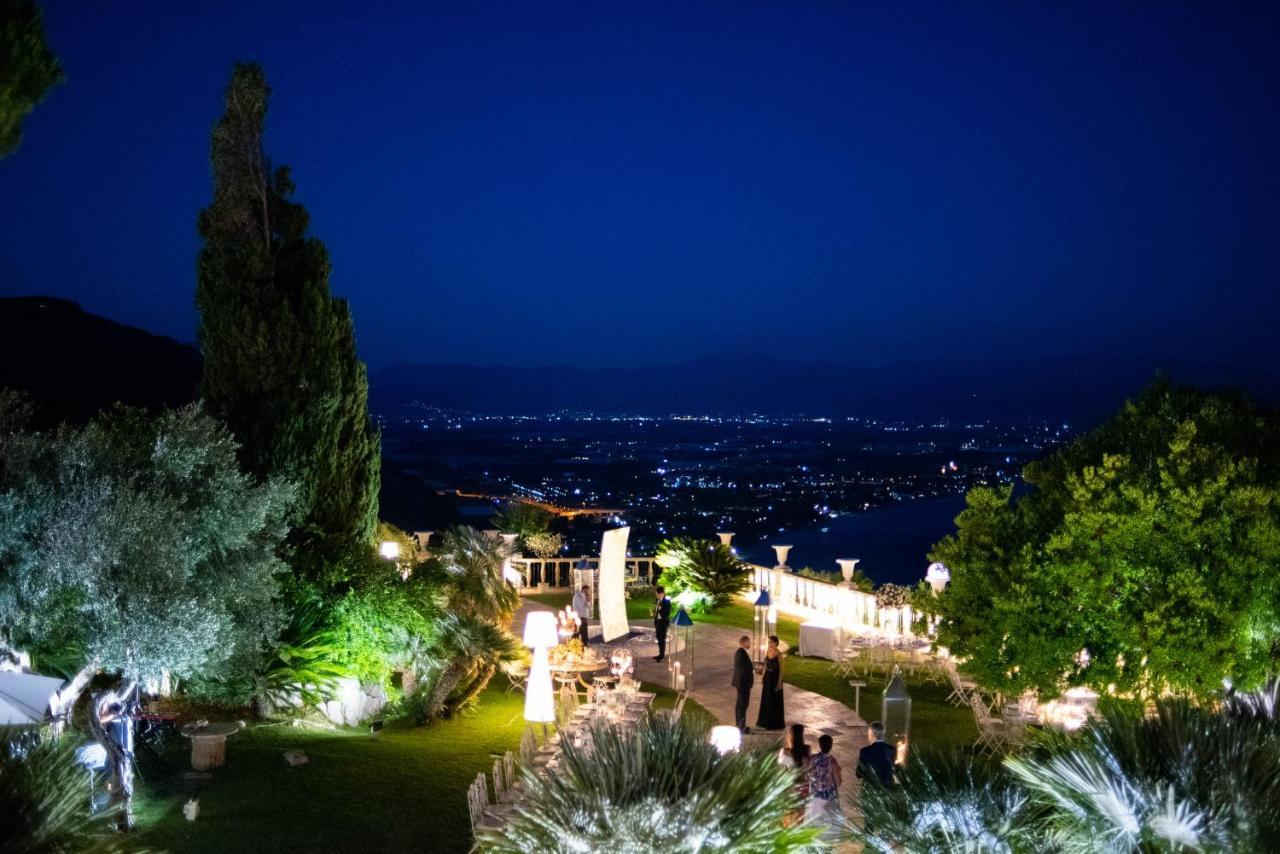 La Librata Boutique Hotel Terracina Buitenkant foto